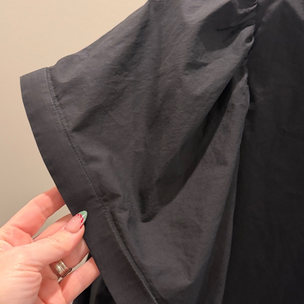 Gracia Black Dress with Flutter Sleeves - Picture 4 of 11